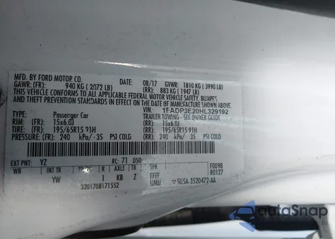 2017 Ford Focus S z USA, uszkodzony, nr VIN 1FADP3E20HL329192